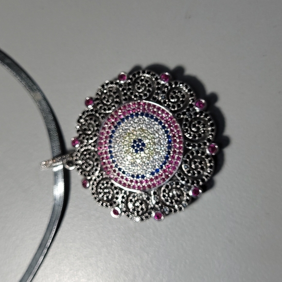 Jewelry - Beautiful stainless steel pendant and chain